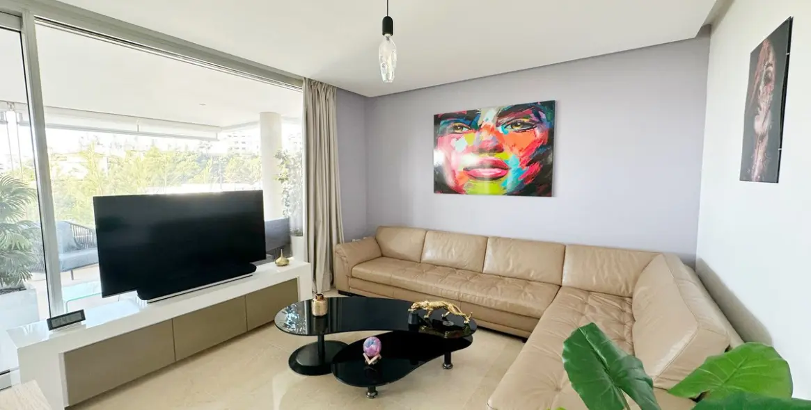 Sale of middle floor apartment in Los Arqueros 10