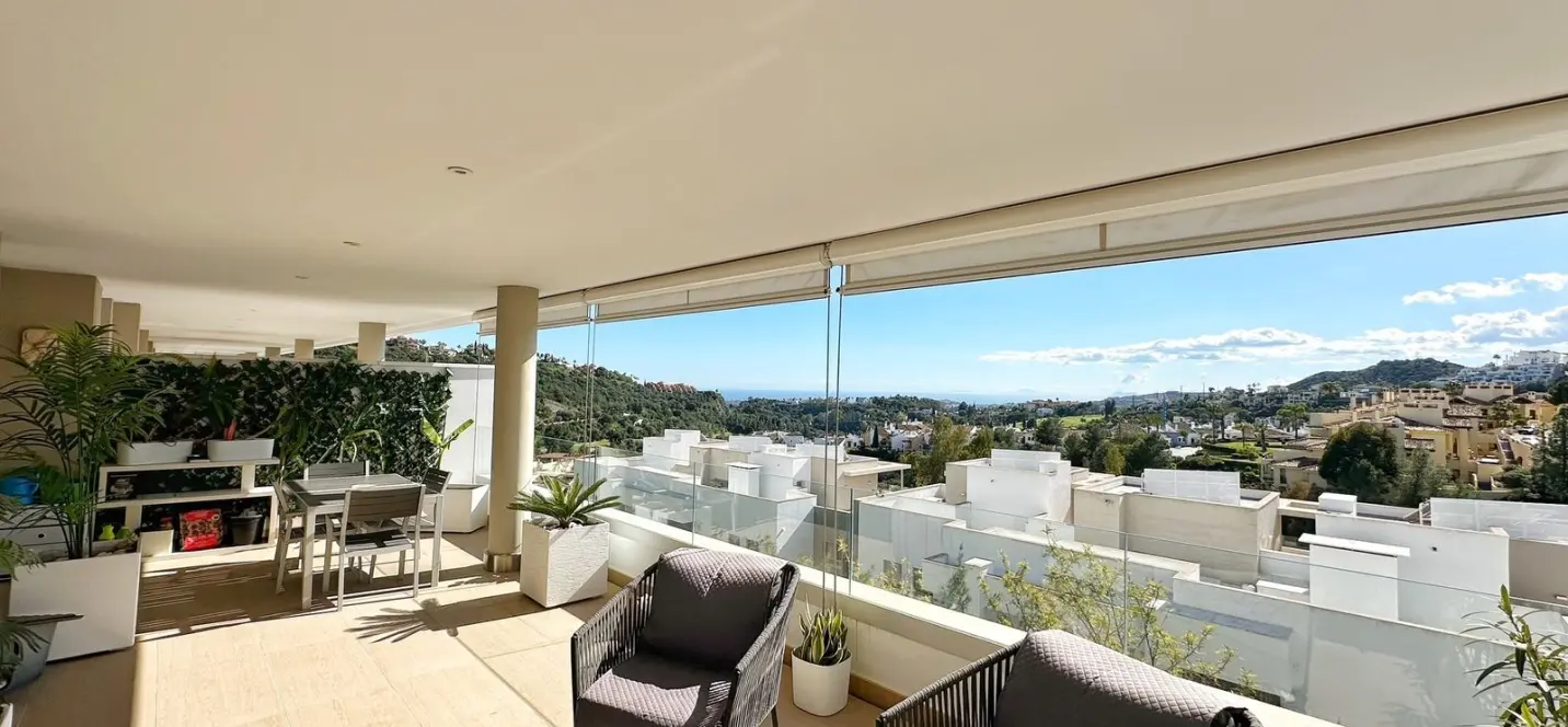 Sale of middle floor apartment in Los Arqueros 0