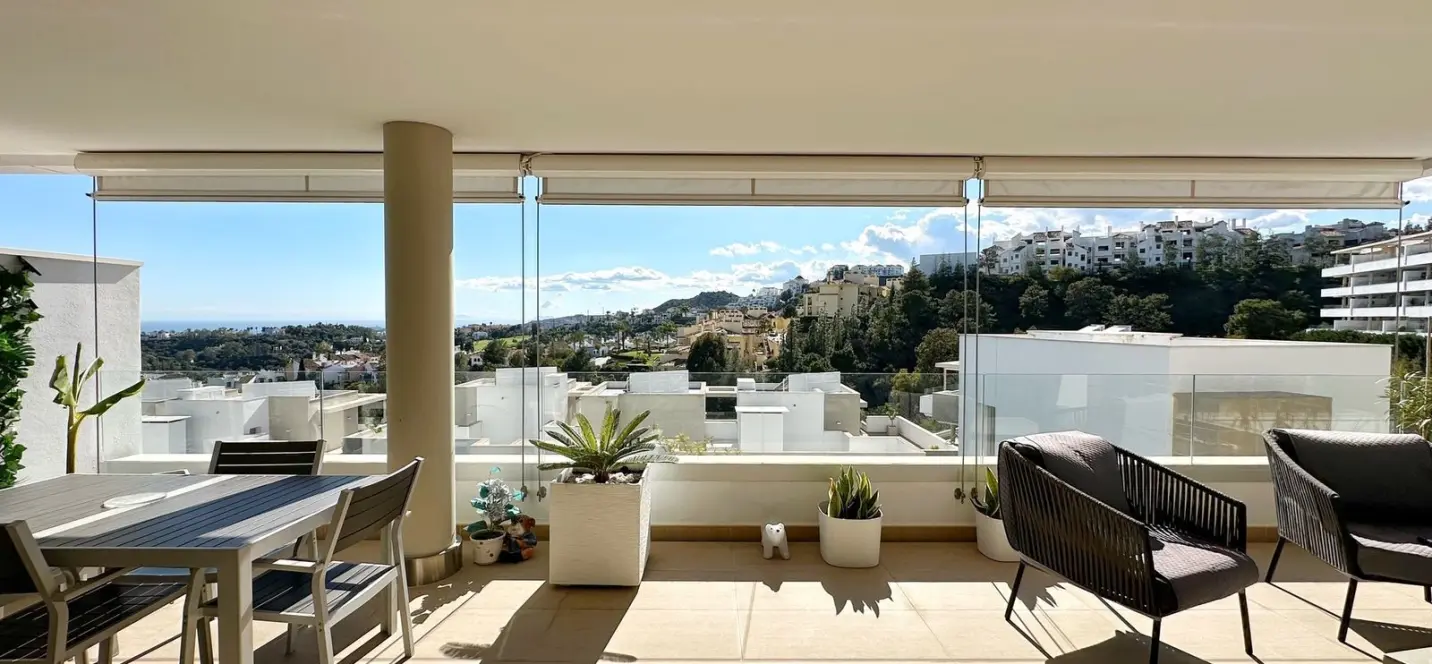 Venta de apartamento en planta media en Los Arqueros 2
