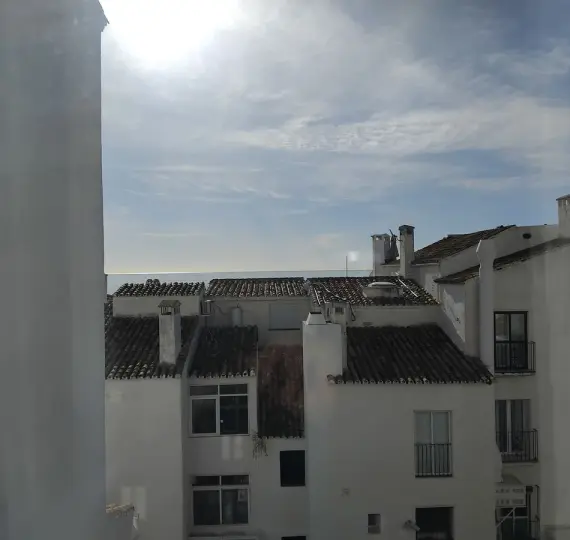 Sale of middle floor apartment in Puerto Banús