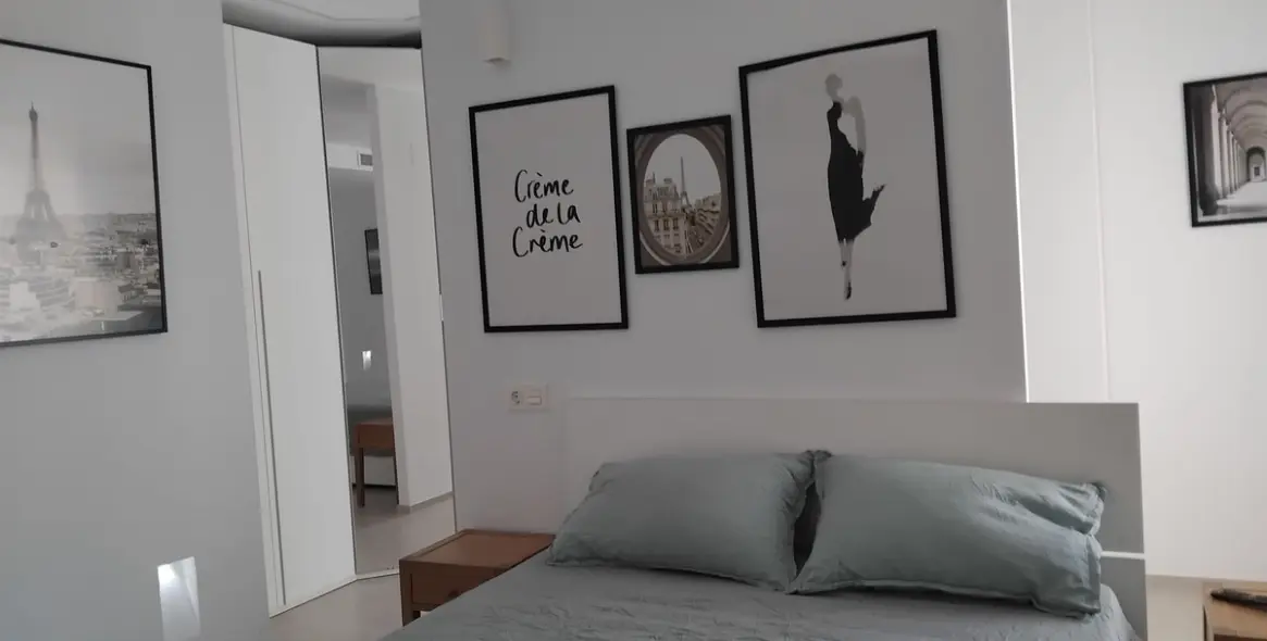 Sale of middle floor apartment in Puerto Banús 7