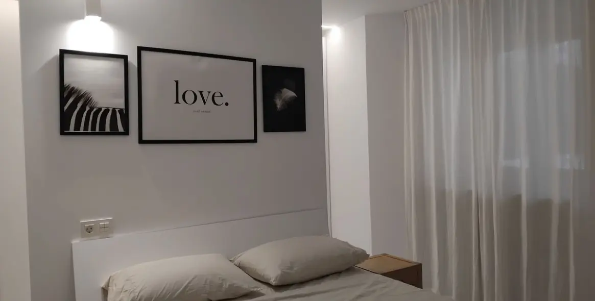 Sale of middle floor apartment in Puerto Banús 9