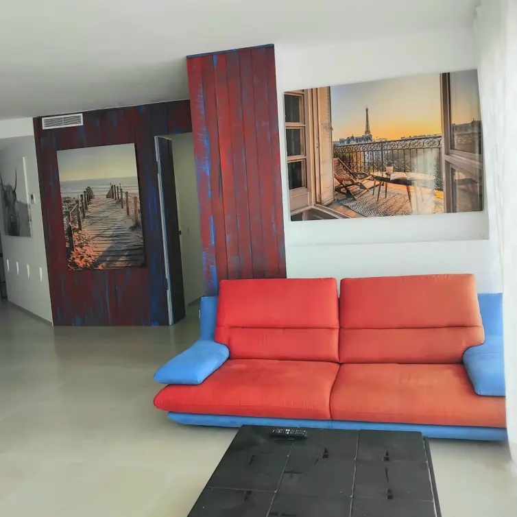 Venta de apartamento en planta media en Puerto Banús