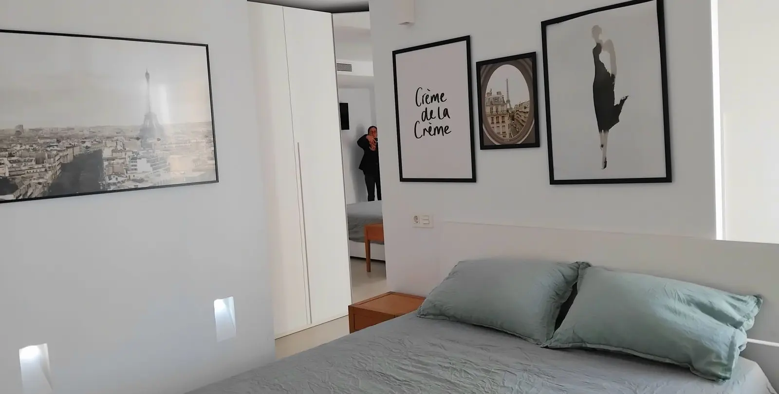 Sale of middle floor apartment in Puerto Banús 10