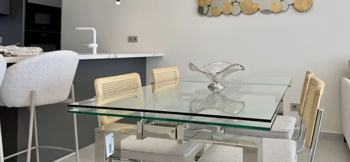 Sale of middle floor apartment in Fuengirola 4