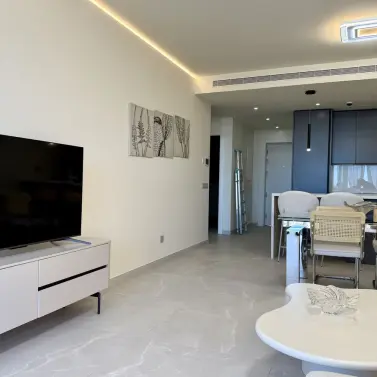 Sale of middle floor apartment in Fuengirola