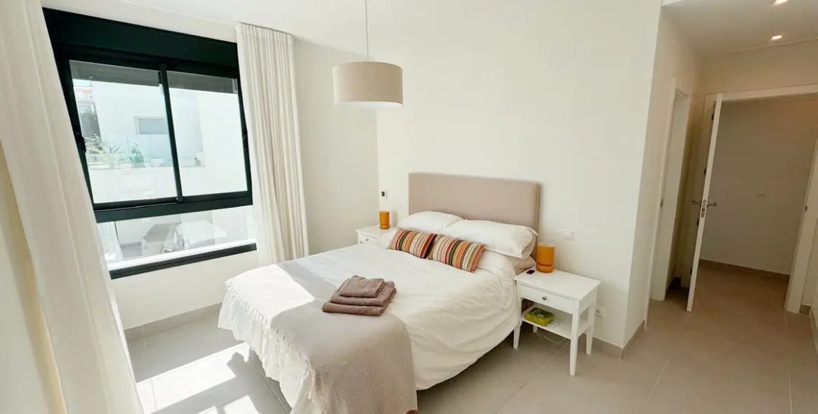 Venta de ático en Estepona 15