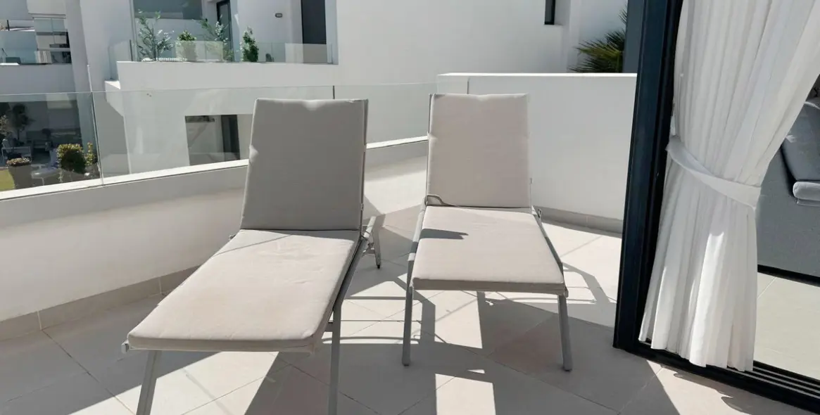 Sale of penthouse in Estepona 21