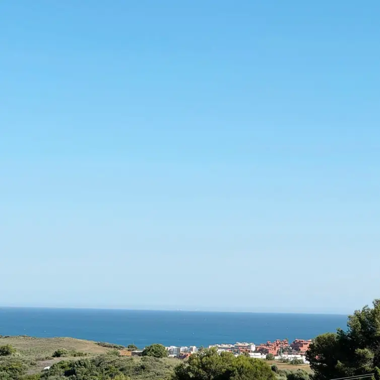 Sale of penthouse in Estepona