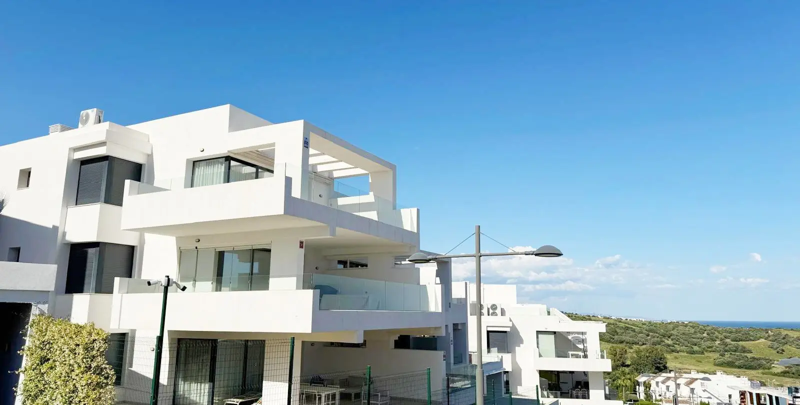 Sale of penthouse in Estepona 31