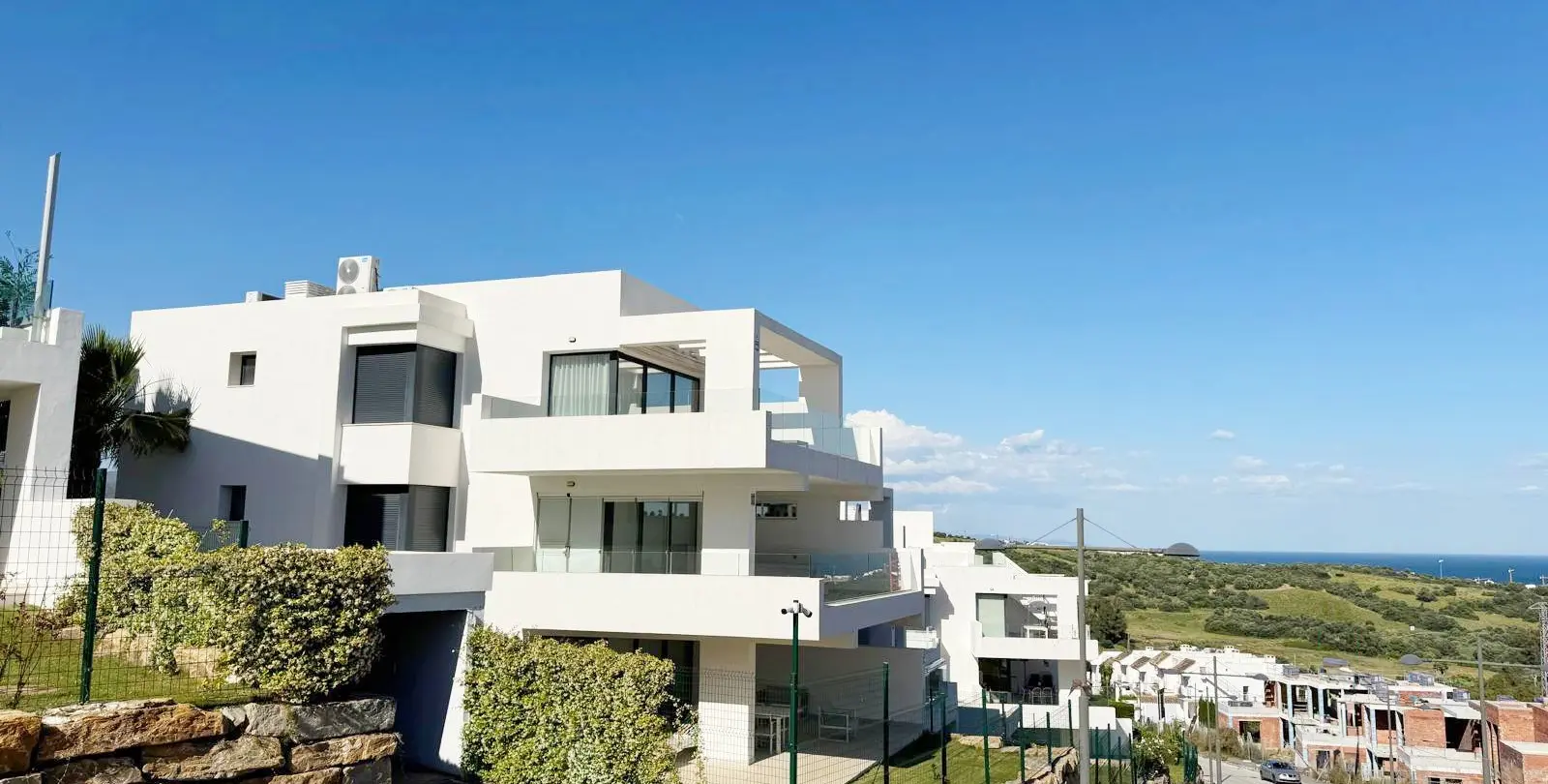Sale of penthouse in Estepona 33