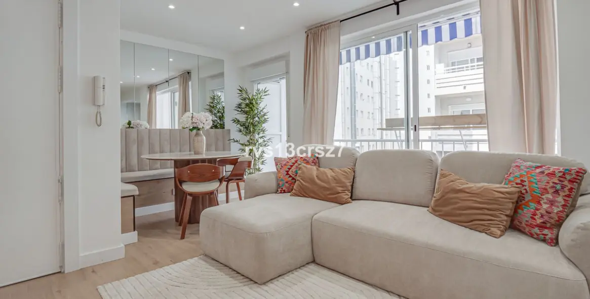 Sale of middle floor apartment in Marbella 1