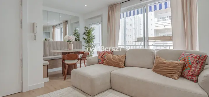 Sale of middle floor apartment in Marbella 0