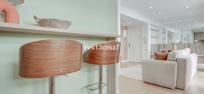 Sale of middle floor apartment in Marbella 1