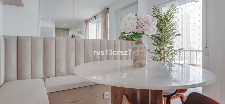 Sale of middle floor apartment in Marbella 4