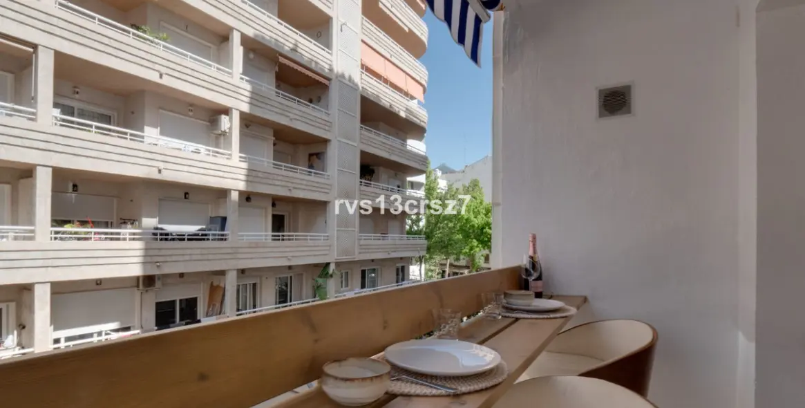Sale of middle floor apartment in Marbella 18