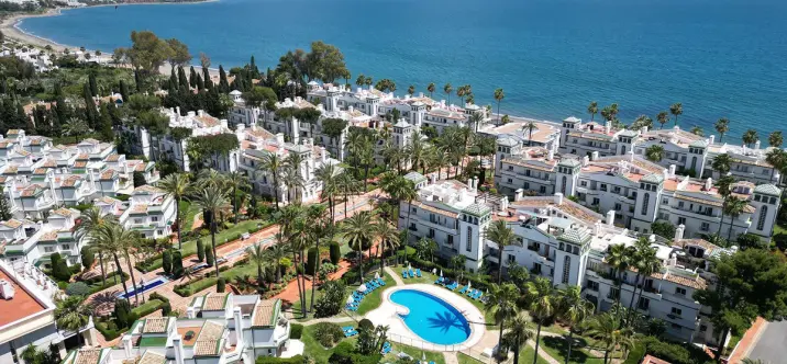 Venta de apartamento en planta baja en New Golden Mile 0