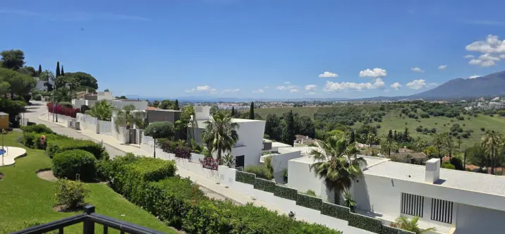 Sale of duplex in El Paraiso 0