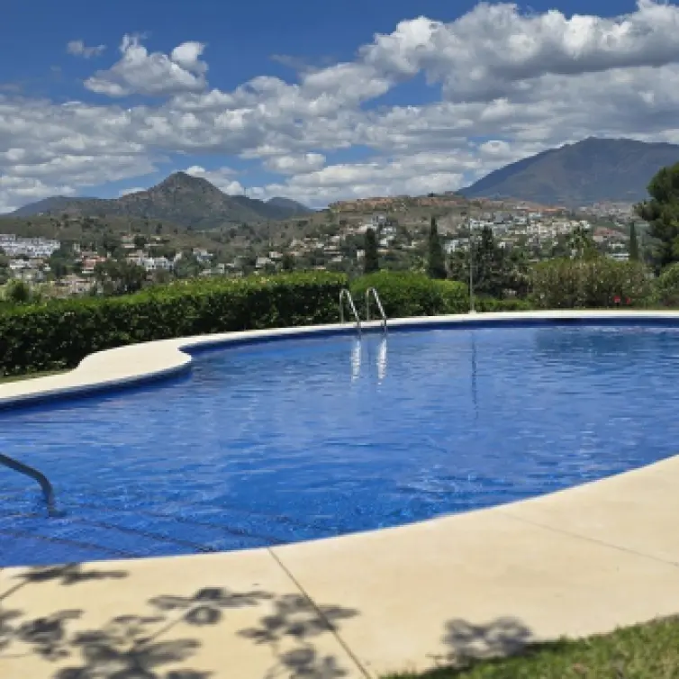 Sale of duplex in El Paraiso