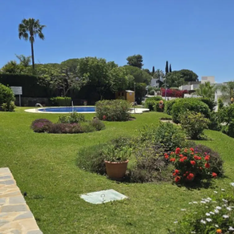Sale of duplex in El Paraiso