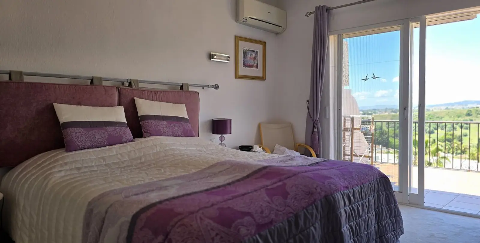 Sale of duplex in El Paraiso 7