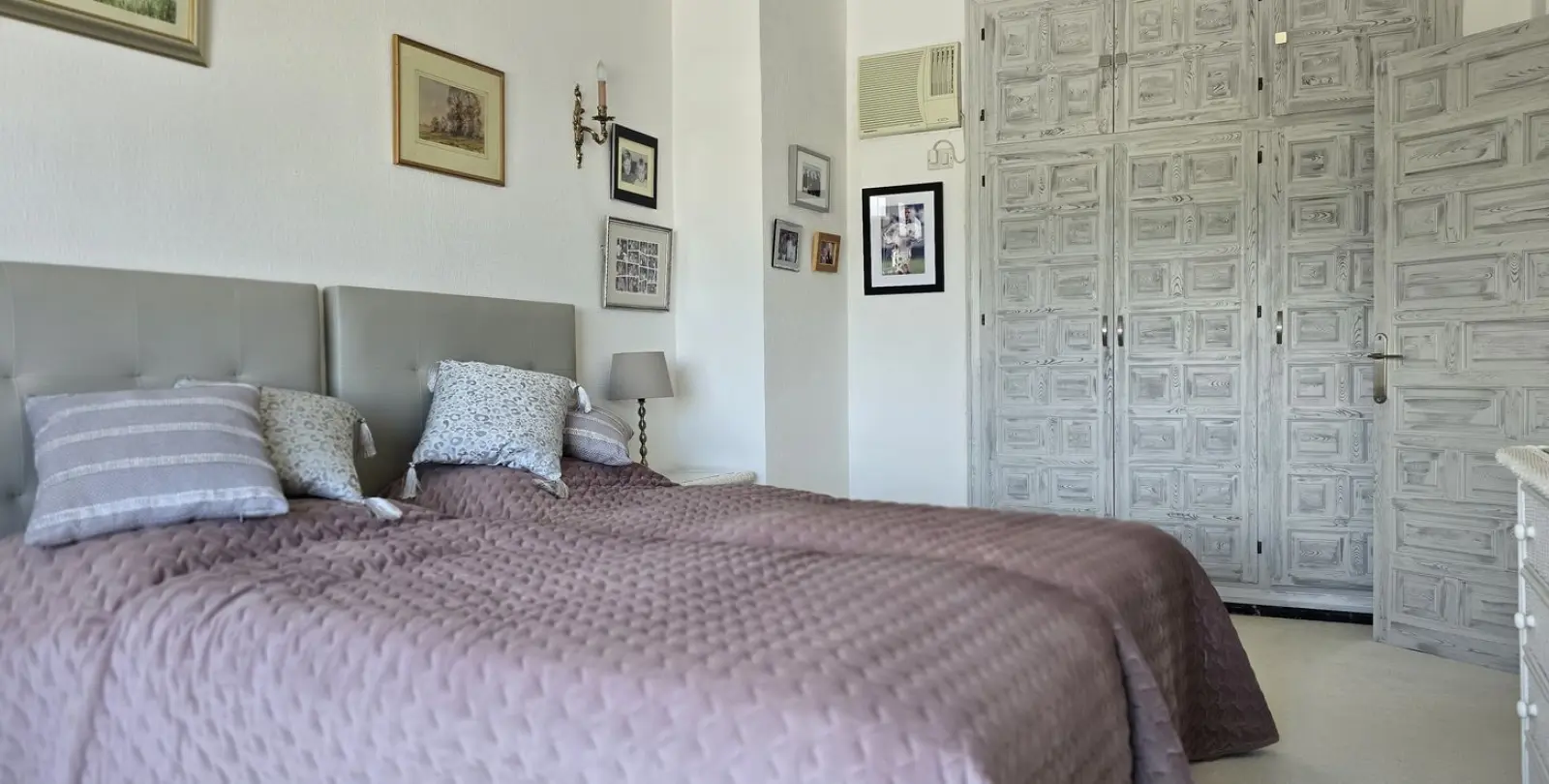 Sale of duplex in El Paraiso 8