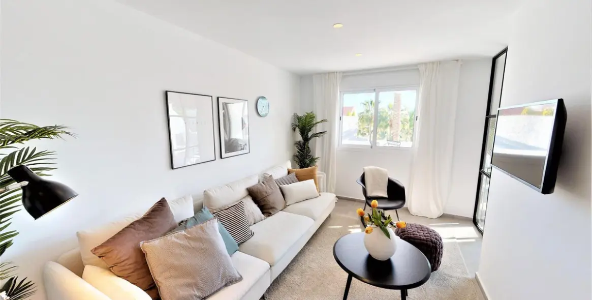 Sale of middle floor apartment in Nueva Andalucía 10