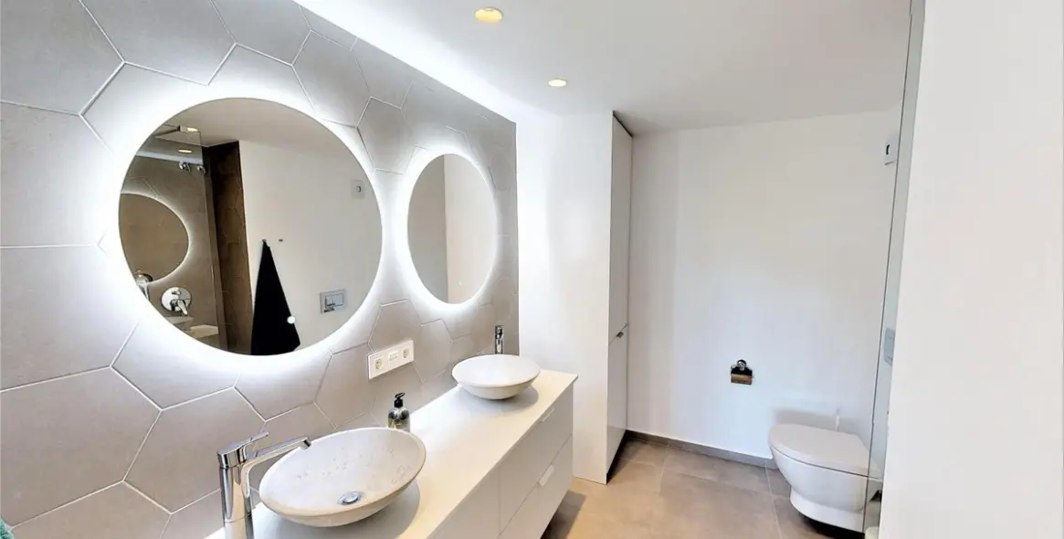 Sale of middle floor apartment in Nueva Andalucía 13