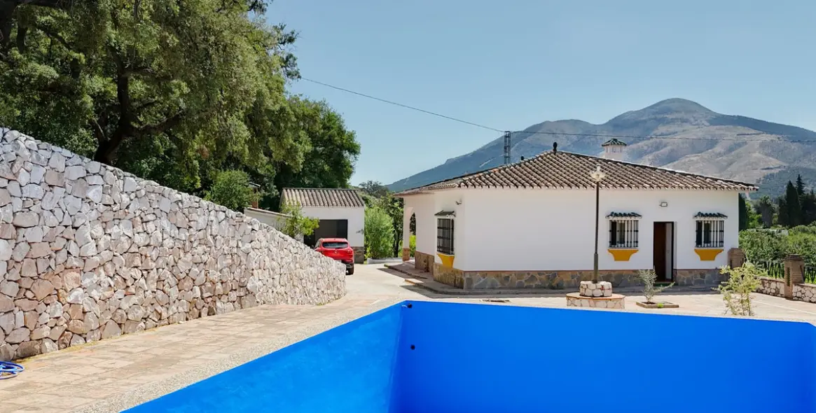 Продажа  отдельно стоящей виллы в Alhaurín el Grande 7