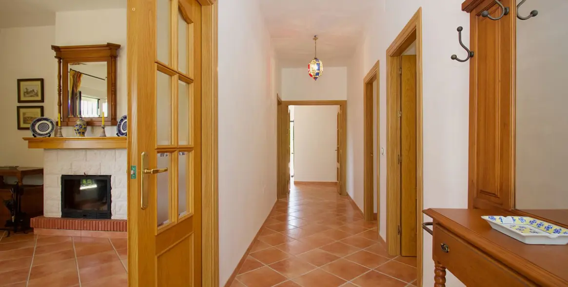 Продажа  отдельно стоящей виллы в Alhaurín el Grande 14