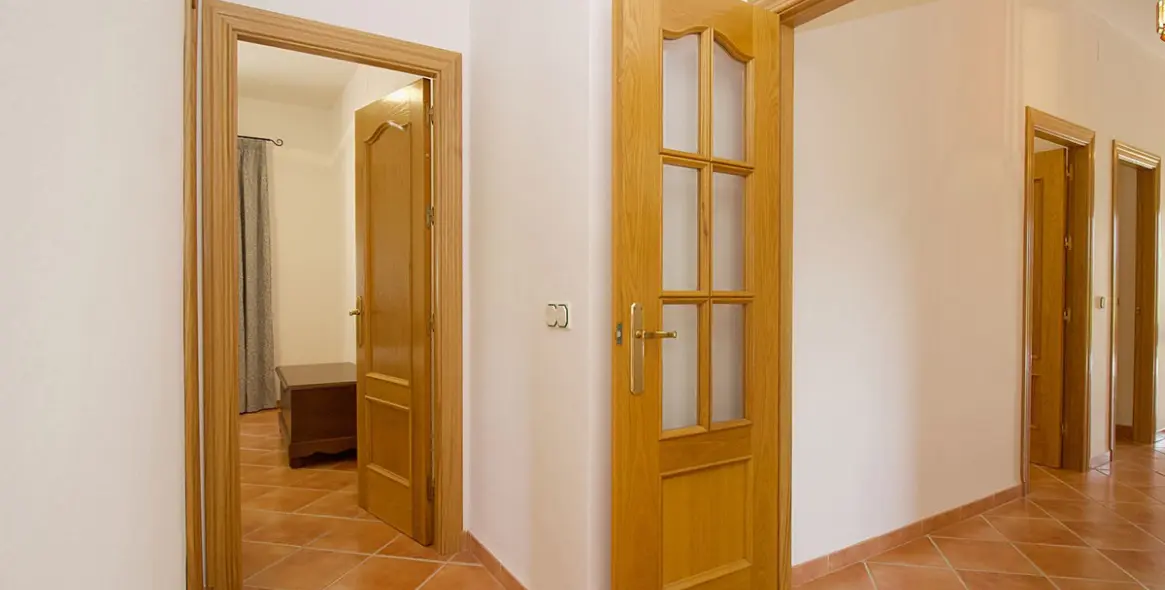 Продажа  отдельно стоящей виллы в Alhaurín el Grande 27