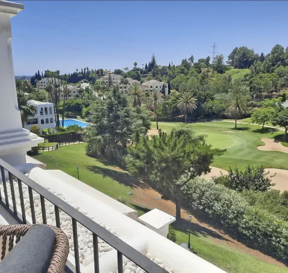 Sale of penthouse in La Quinta