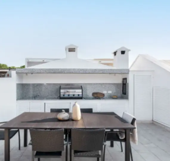 Sale of penthouse in La Quinta