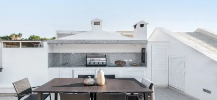 Sale of penthouse in La Quinta 2