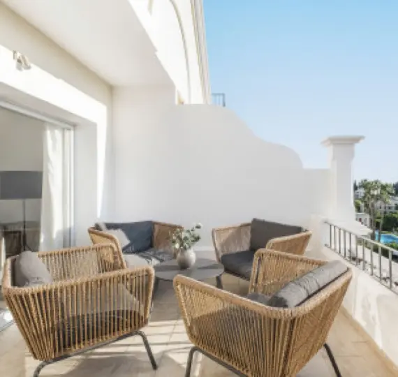 Sale of penthouse in La Quinta