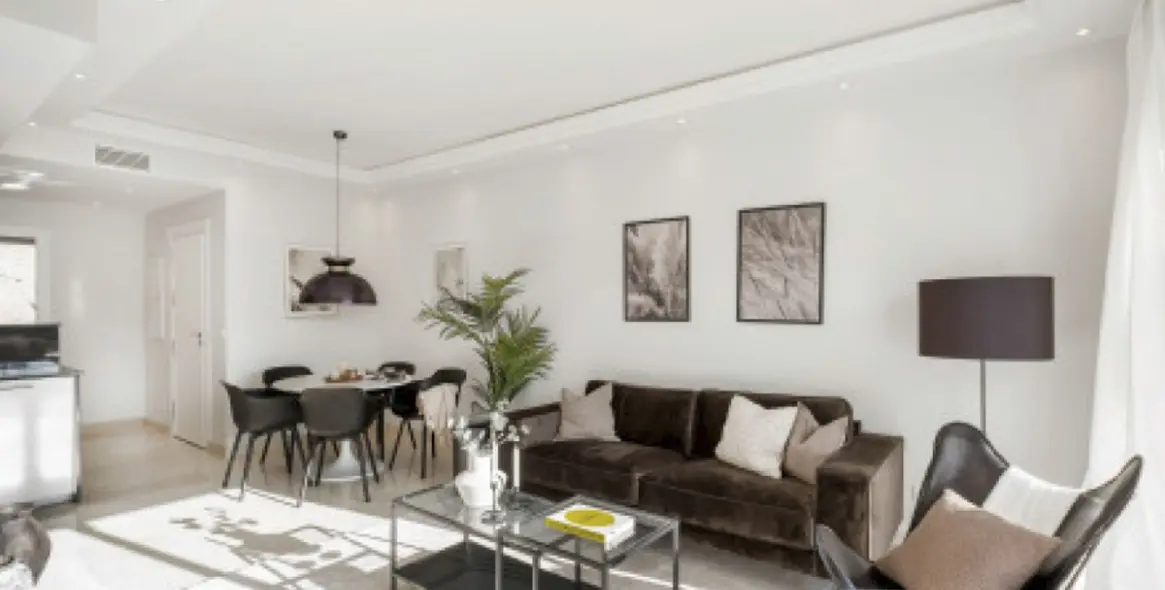 Sale of penthouse in La Quinta 9