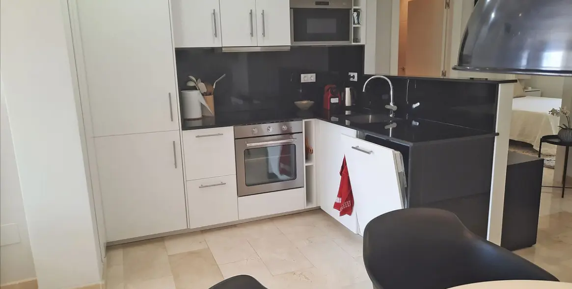 Venta de ático en La Quinta 23