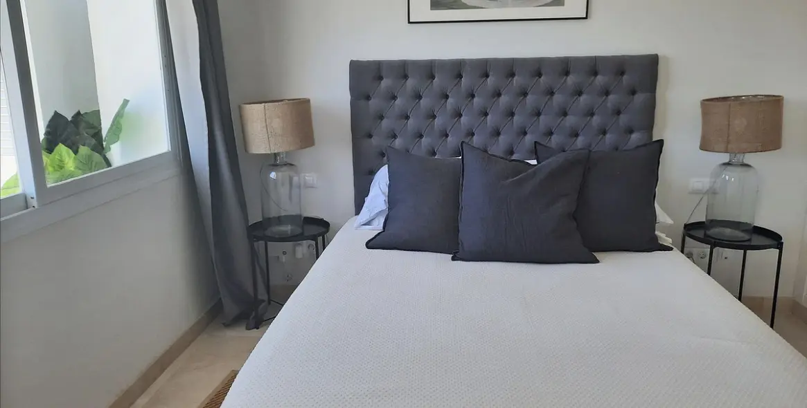 Venta de ático en La Quinta 25