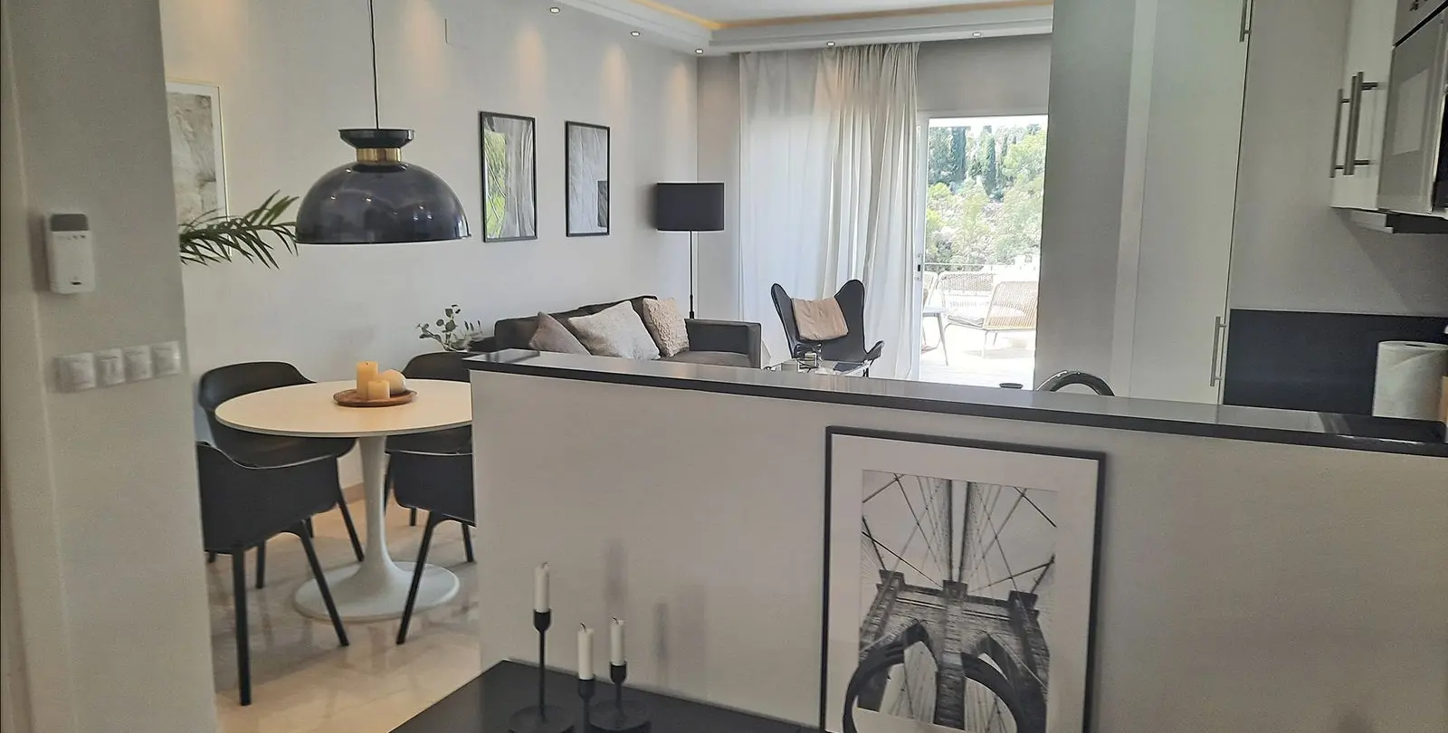 Venta de ático en La Quinta 28