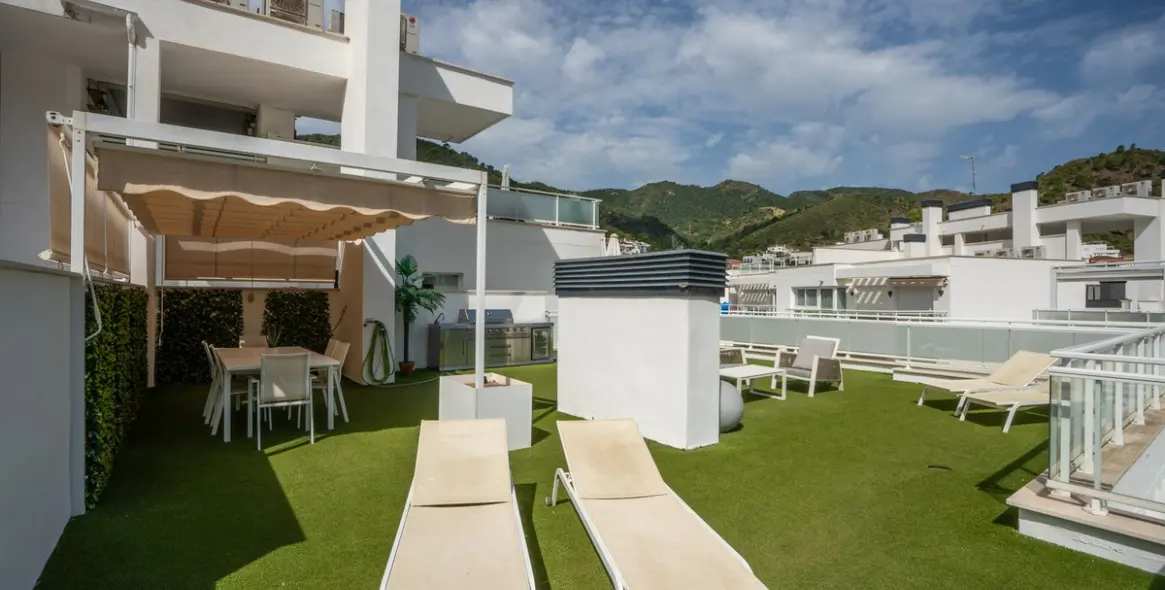 Sale of penthouse in Benahavís 10