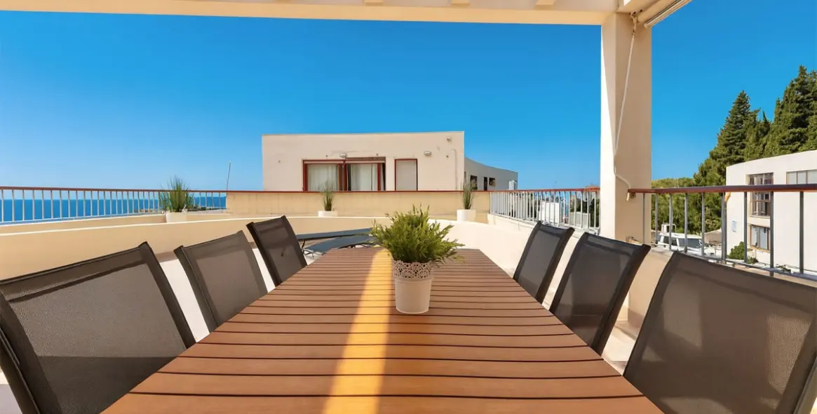 Sale of penthouse in Altos de los Monteros 2