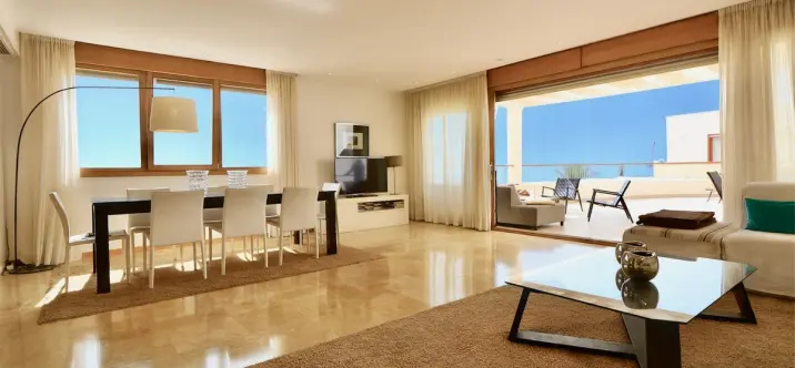 Sale of penthouse in Altos de los Monteros 3