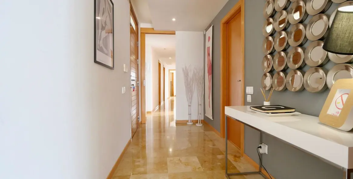 Sale of penthouse in Altos de los Monteros 6