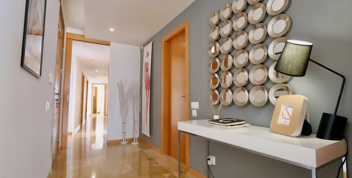 Sale of penthouse in Altos de los Monteros 19