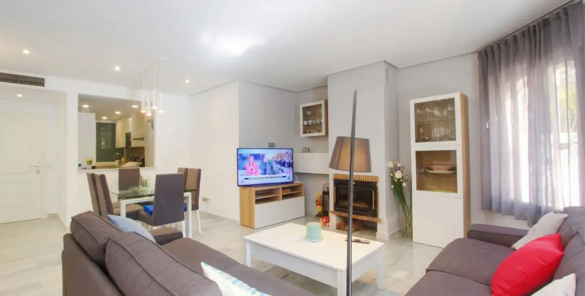 Продажа апартаментов на первом этаже в Elviria 4