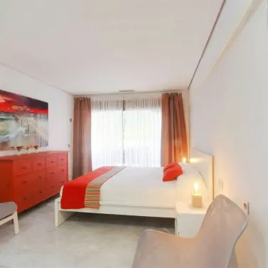 Venta de apartamento en planta baja en Elviria