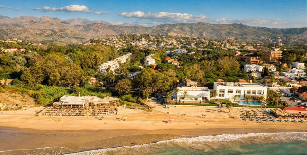 Продажа апартаментов на первом этаже в Elviria 14