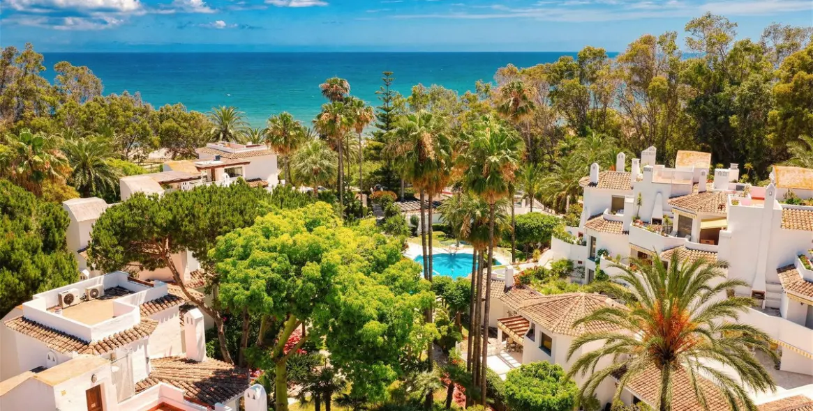 Продажа апартаментов на первом этаже в Elviria 15