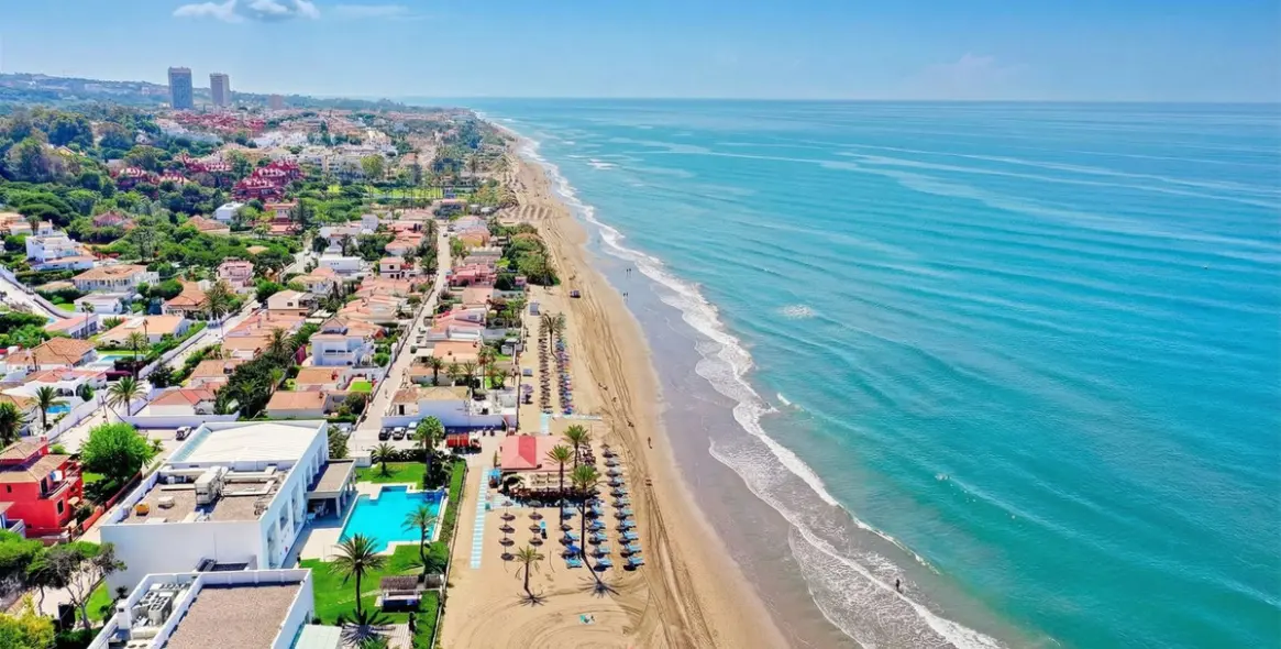 Продажа апартаментов на первом этаже в Elviria 16