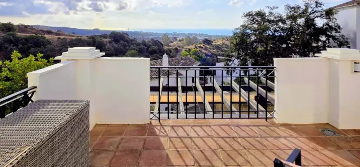 Sale of penthouse duplex in Altos de los Monteros 2